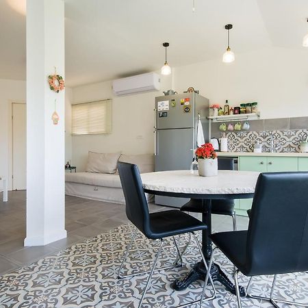 Homey Suite In Zichron Yaakov Зихрон Яков Екстериор снимка