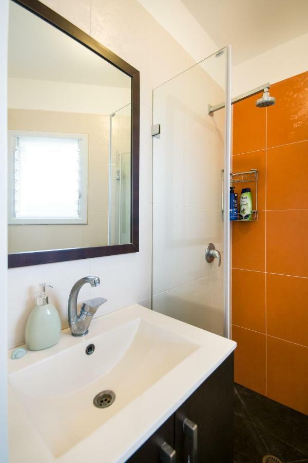 Homey Suite In Zichron Yaakov Зихрон Яков Екстериор снимка