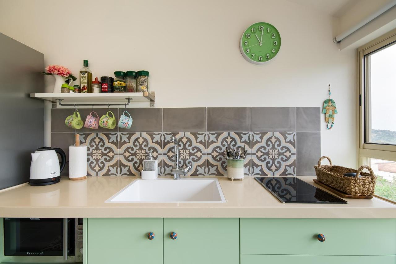 Homey Suite In Zichron Yaakov Зихрон Яков Екстериор снимка